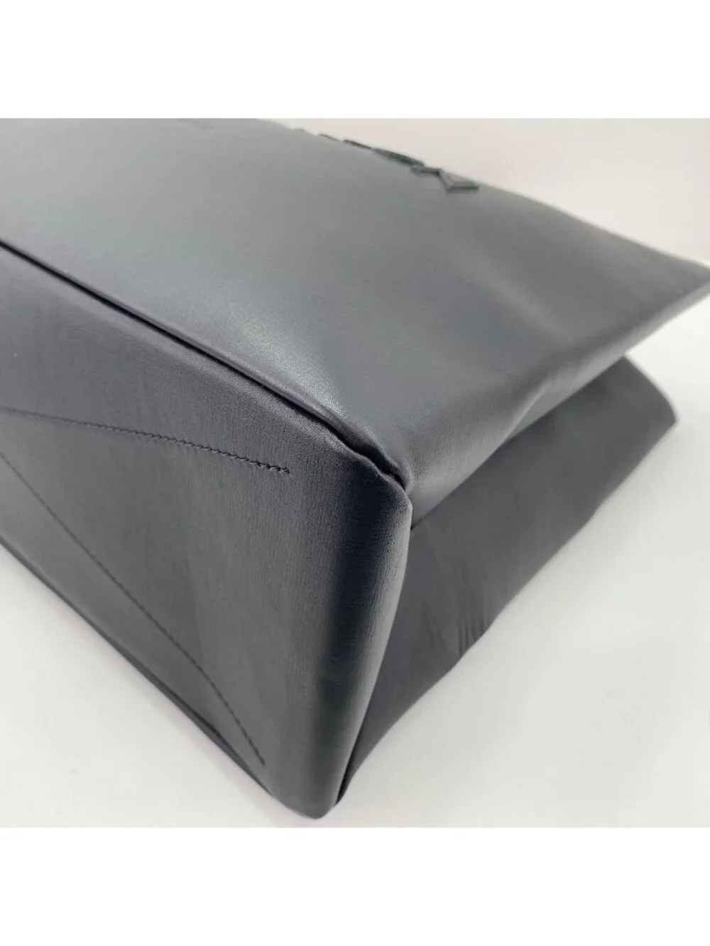 Louis Vuitton Tote Bag Noir MM